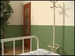 2 infirmières se font baiser à l hopital